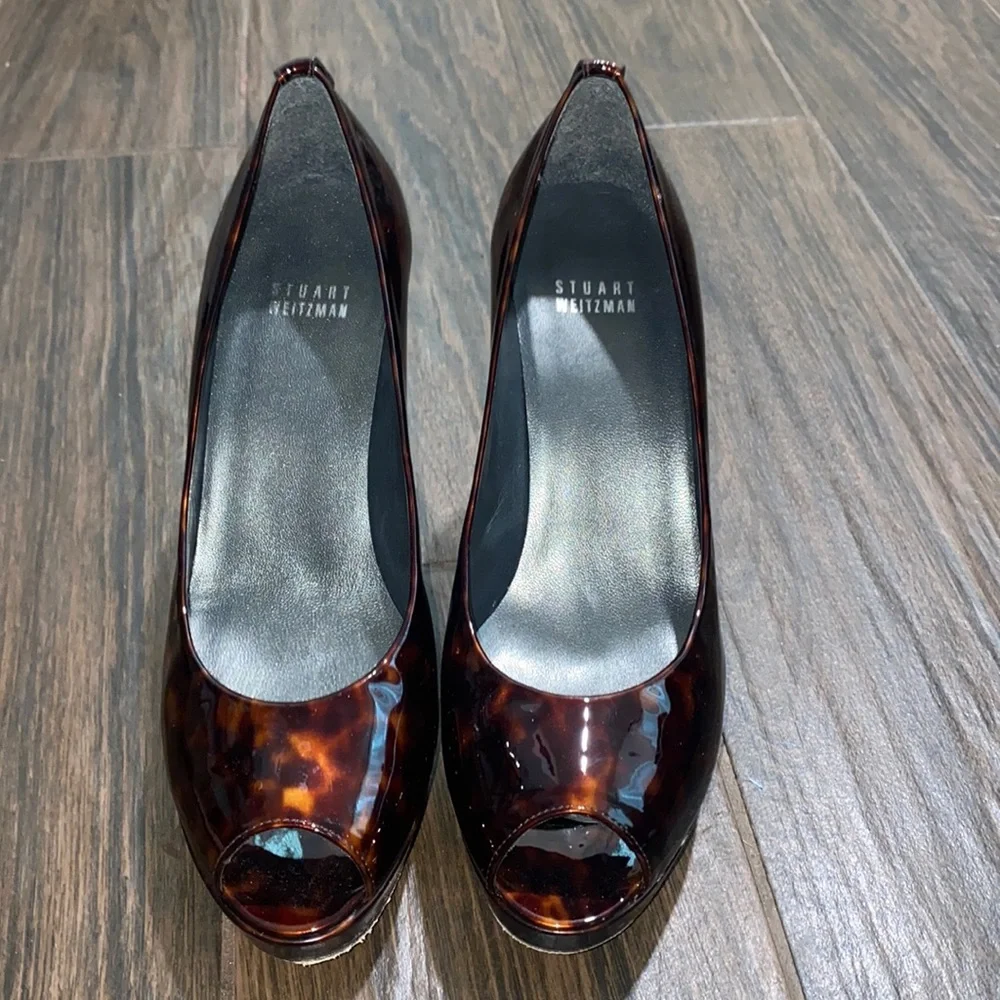Stuart Weitzman patent leather l brown platform open toe pumps heels size 8.5M